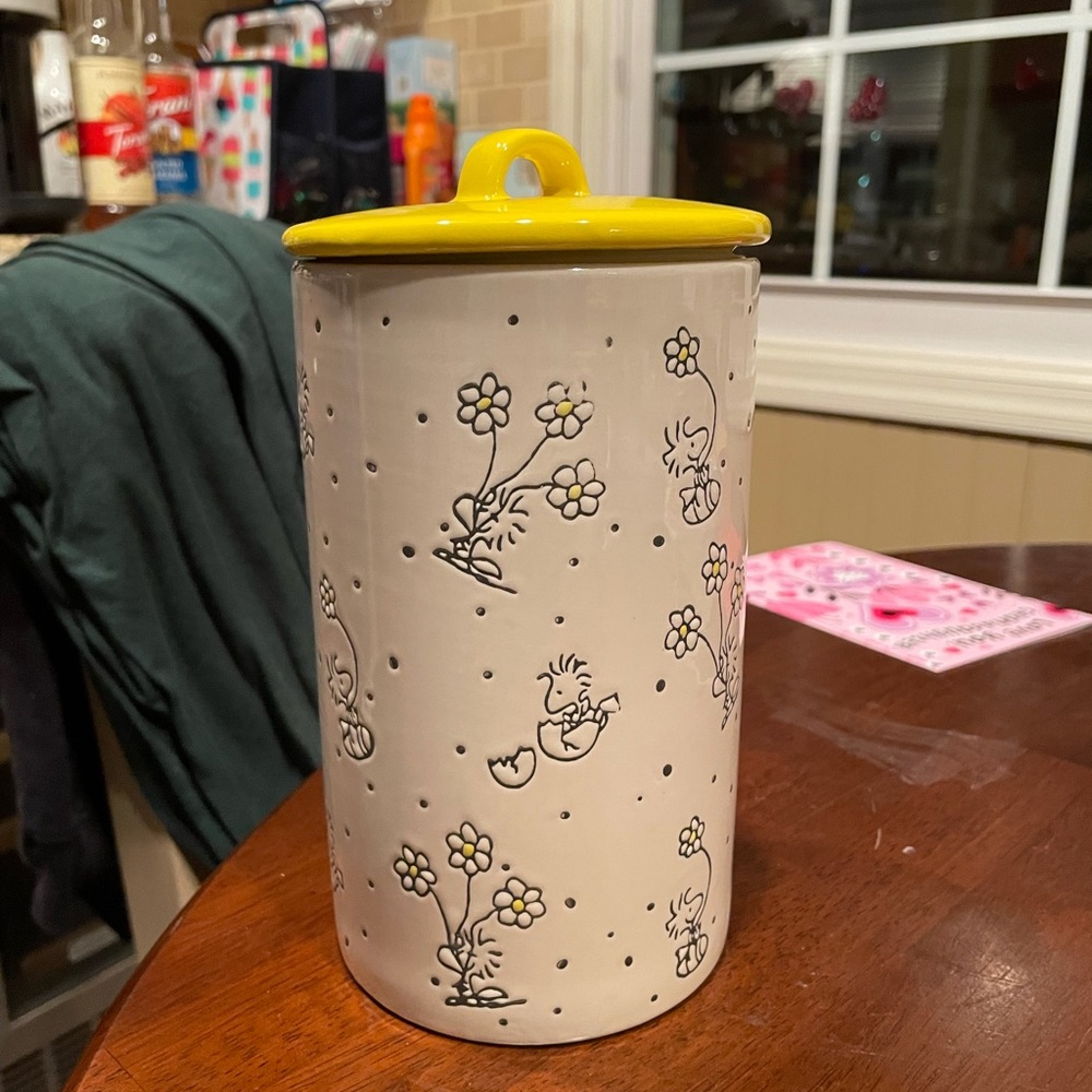 Peanuts woodstock large stoneware spring canister